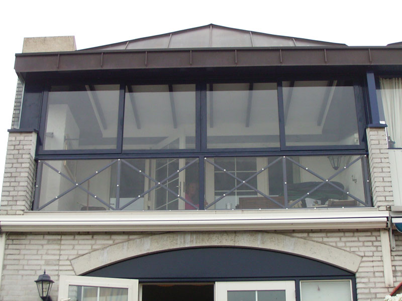 TKS Bauelement und Sonnenschutz - Aluminiumelement mit Schiebefenster