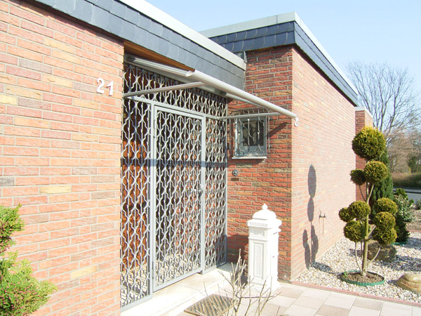 TKS Bauelemente und Sonnenschutz - Haustürvordach